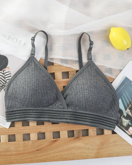 Non-Wire Push-Up Bras for Women with Thin Padded Cups