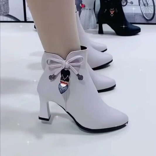 Women's Zip-Up Heeled Boots