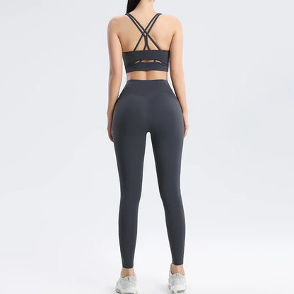 Women's Yoga Bra and Leggings Set - Two-Piece Fitness Outfit for Activewear and Workout