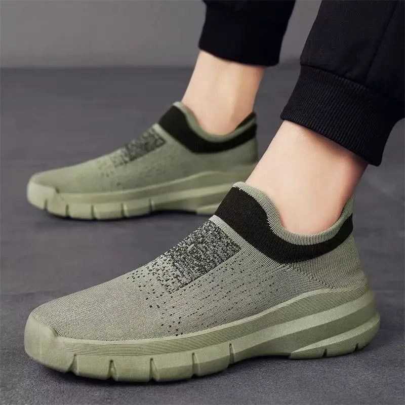 Unisex Casual Sneakers - Lightweight and Breathable With Simplistic Design