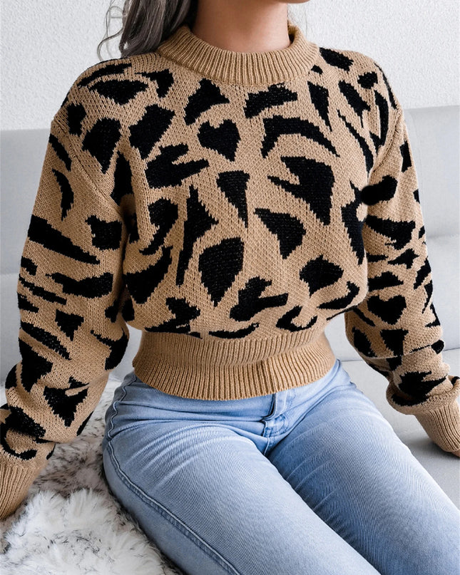 Women's Long Sleeve Knitted Sweater with Leopard Print  