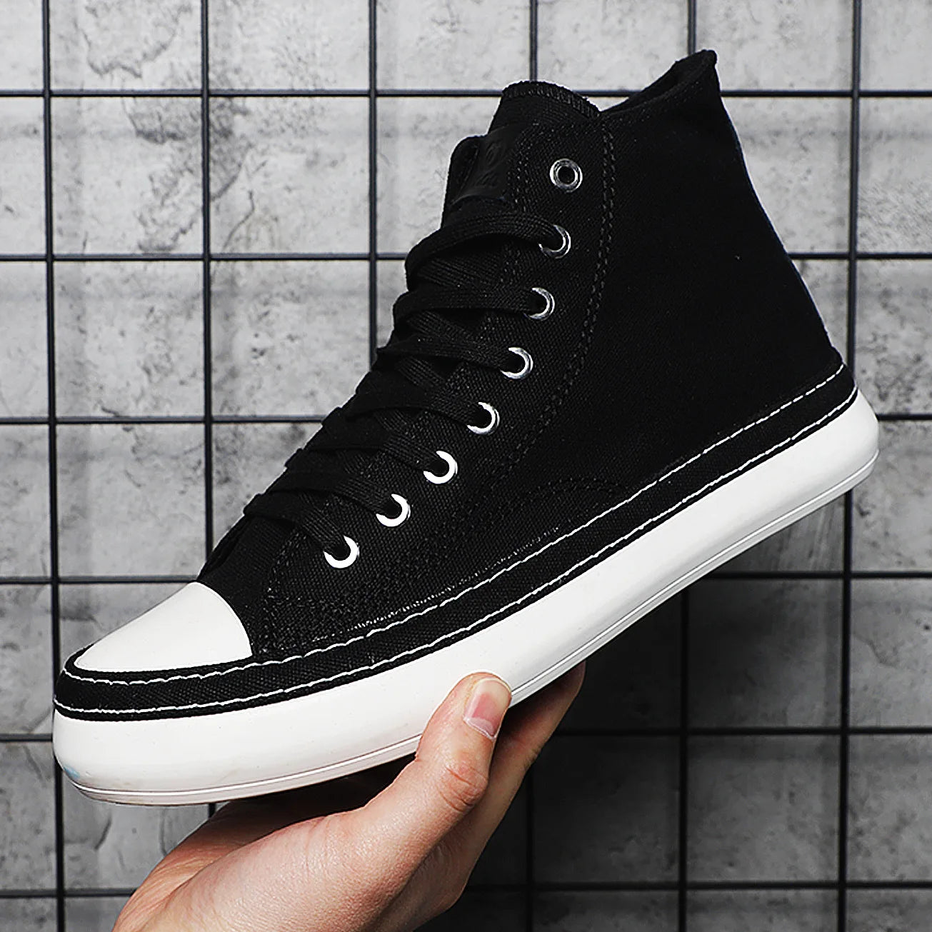 Men's High-Top Canvas Casual Sneakers – Fashion Lace-Up Vulcanized Shoes for Men