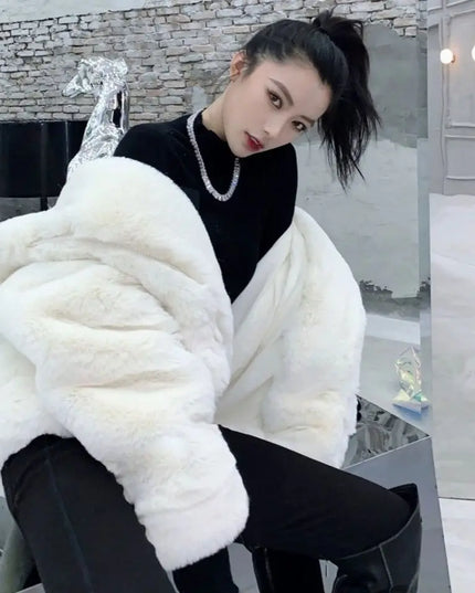 Women's Loose Plush Faux Fur Hooded Jacket