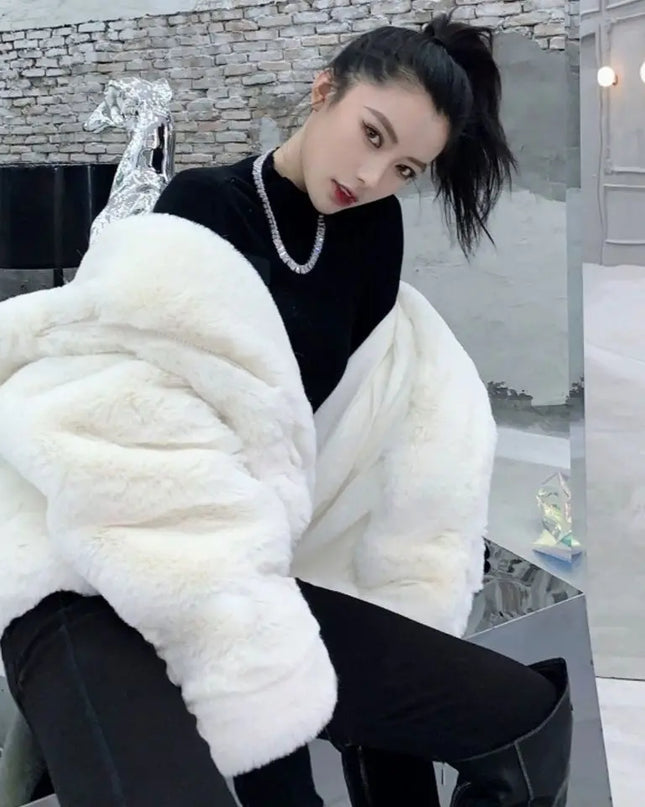 Women's Loose Plush Faux Fur Hooded Jacket
