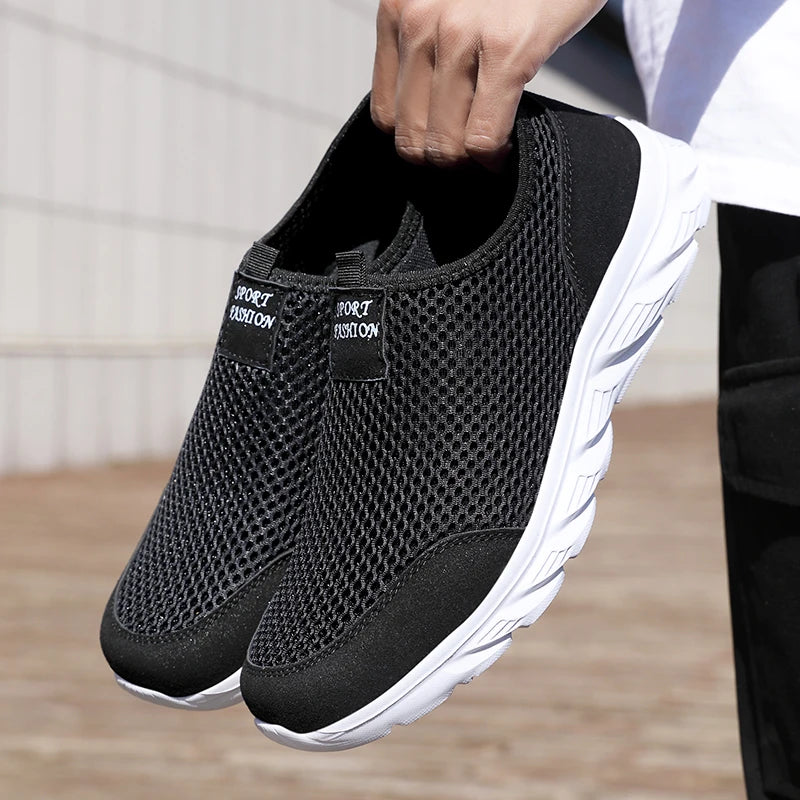 Mens Non-Slip Mesh Breathable Soft and Comfortable Flat-Soled Sneakers
