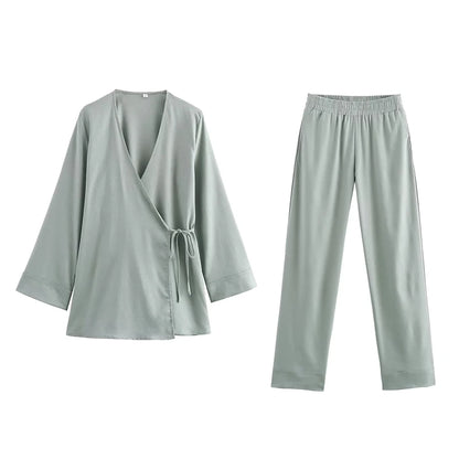 Linen Women's 2-Piece Set: Kimono Style Loose Lace-Up Shirt and Wide Leg Pants