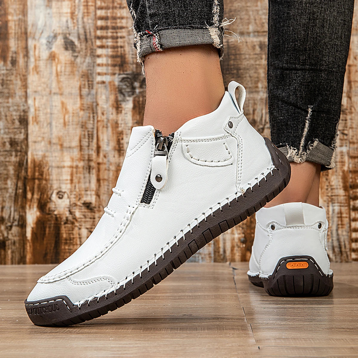 Classic Handmade Leather Men's Shoes with Zipper Design Outdoor Sneakers Casual Flat Shoes Men Work Shoes Ankle Boots