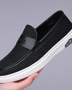 Black / 42