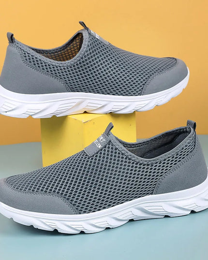 Mens Non-Slip Mesh Breathable Soft and Comfortable Flat-Soled Sneakers