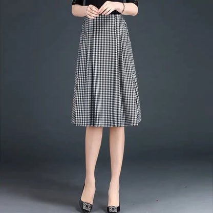 Women's Vintage Plaid Skirt with Elastic Waist - Classic & Stylish Women's Skirt