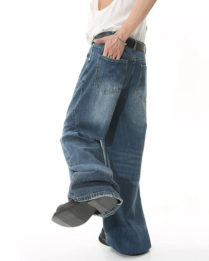 EFB Men's Gradient Washed Straight Leg Denim Pants with Metal Ring Design